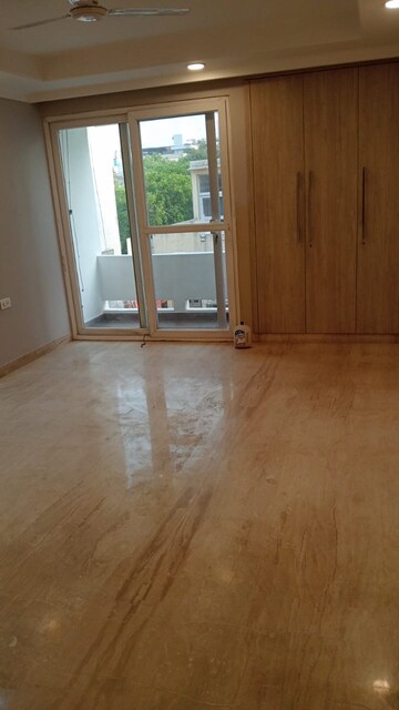 Room in 3 BHK Apartment at Greater Kailash I – for Rent