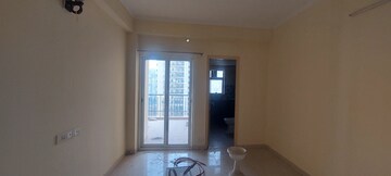 Room in 3 BHK Apartment at Maxblis Grand Wellington, Sector 75 – for Rent