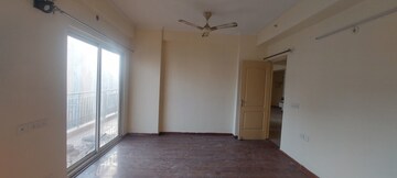 Room in 3 BHK Apartment at Maxblis Grand Wellington, Sector 75 – for Rent