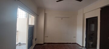 Room in 3 BHK Apartment at Gardenia Golf City, Sector 75 – for Rent