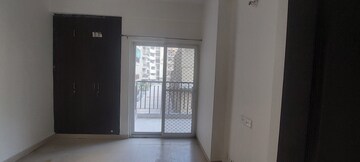 Room in 3 BHK Apartment at Aims Golf Avenue II, Sector 75 – for Rent