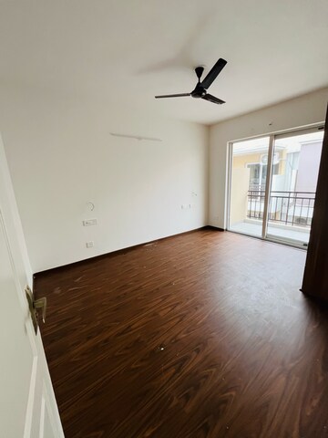 3 BHK Apartment For Rent in Sushma Valencia, Nagla Road