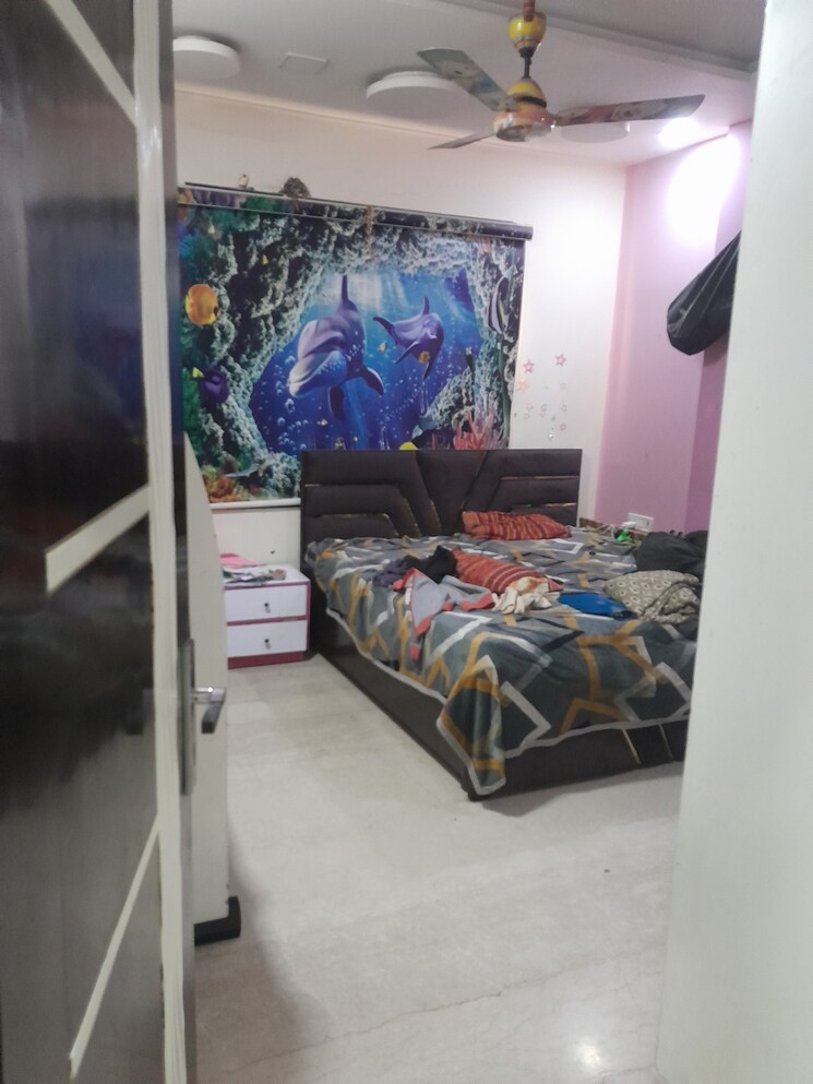 Bedroom, rohini sector 11 3 Bedroom 96 Sq.Mt. Builder Floor In Rohini Sector 11 Delhi 8025322