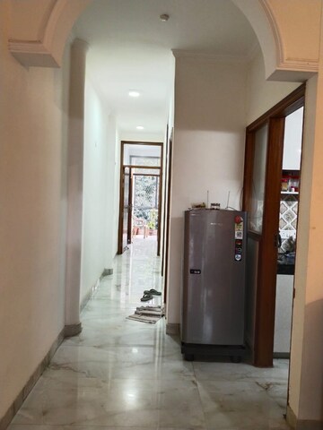 Room in 2 BHK Apartment at Malviya Nagar – for Rent
