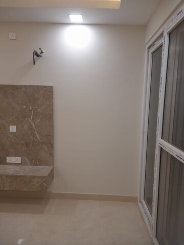 Master Bedroom in 2 BHK Builder Floor at Dalanwala – for Rent