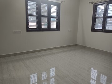 Room in 3 BHK Independent House at Koramangala – for Rent