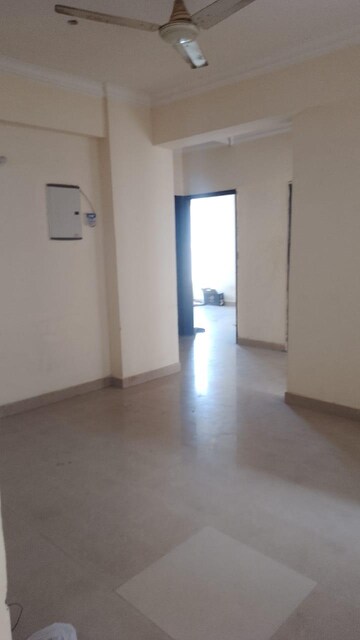 Room in 2 BHK Apartment at Pyramid Elite, Sector 86 – for Rent