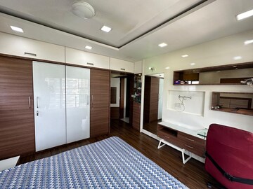 Master Bedroom in 1 BHK Apartment at Neev Florentina, Andheri West – for Sale