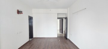 Room in 3 BHK Apartment at Aims Golf Avenue I, Sector 75 – for Rent