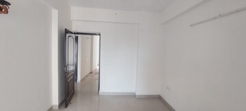 Room in 3 BHK Apartment at Aims Golf Avenue I, Sector 75 – for Rent