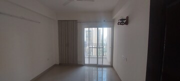 Room in 3 BHK Apartment at Aims Golf Avenue I, Sector 75 – for Rent