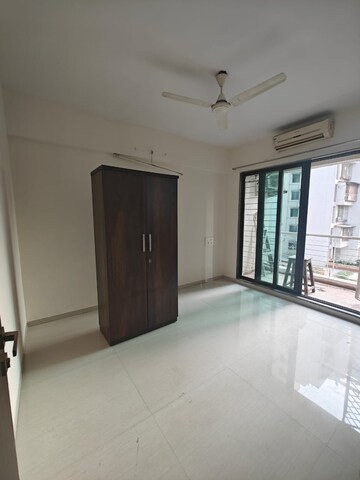 Room in 2 BHK Apartment at Mahaavir Darpan, Nerul – for Sale