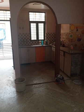 Kitchen in 2.5 BHK Builder Floor at Krishna Nagar – for Rent