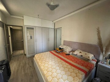 Bedroom in 2 BHK Apartment at Paramount Towers, Khar West – for Sale