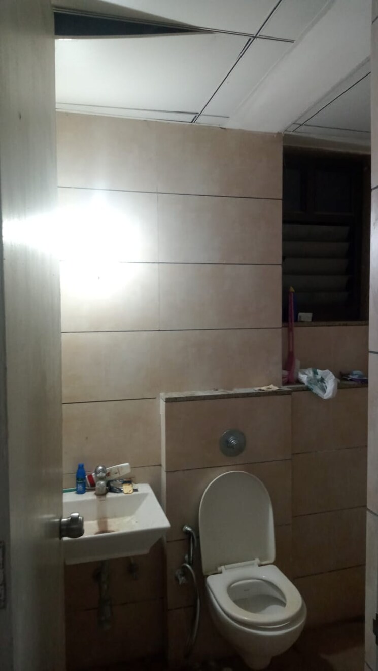 Bathroom, gala-celestia 2 Bedroom 910 Sq.Ft. Apartment In Near Nirma University On Sg Highway Ahmedabad 8025751