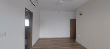 Room in 3 BHK Apartment at ABA Ivy County, Sector 75 – for Rent