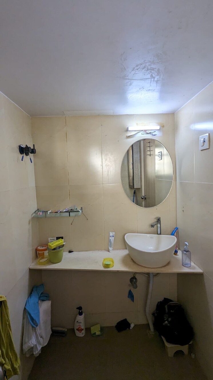 Bathroom, unique-aurum 2 Bedroom 670 Sq.Ft. Apartment In Mira Road Thane 8025766