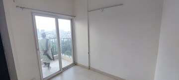Room in 2 BHK Apartment at Aims Golf Avenue II, Sector 75 – for Rent