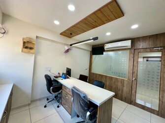 Commercial Office Space 1927 Sq.Ft. For Rent in Ellisbridge Ahmedabad  8025710