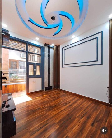 Room in 3 BHK Independent House at Hirapur – for Sale