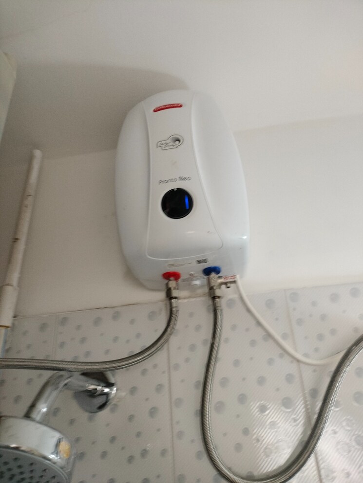 Bathroom, rohan-nilay 2 Bedroom 1600 Sq.Ft. Apartment In Aundh Pune 8025859