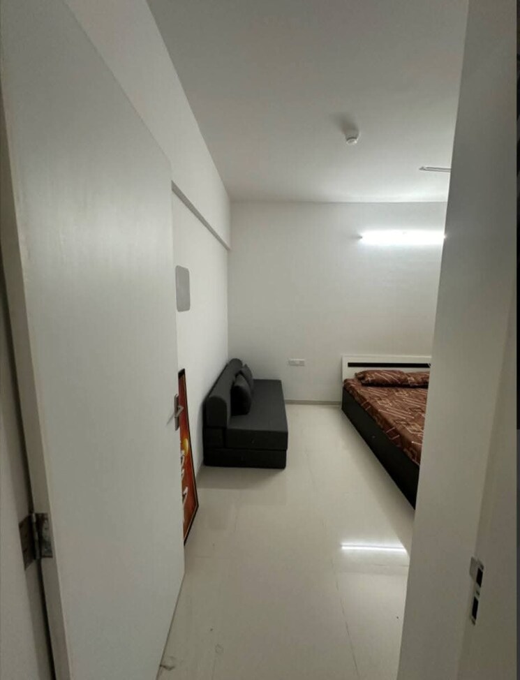 Bathroom, amanora-gold-towers 2 Bedroom 646 Sq.Ft. Apartment In Hadapsar Pune 8025883