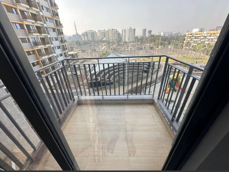 Balcony, amanora-gold-towers 2 Bedroom 646 Sq.Ft. Apartment In Hadapsar Pune 8025883