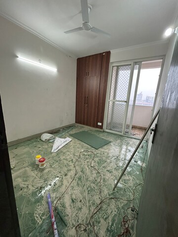 2.5 BHK Apartment For Rent in Amrapali Riverview, Amrapali Leisure Valley