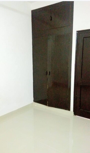Room in 1 RK Villa at Sector 26 – for Rent