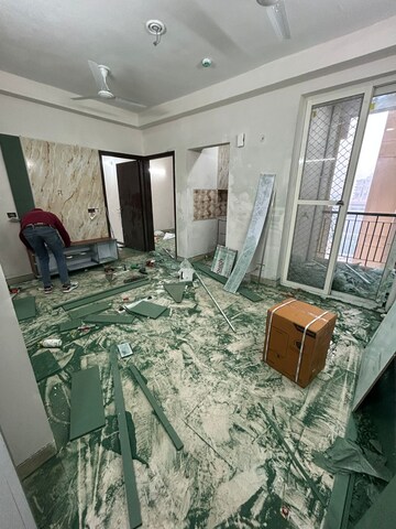 Living Room in 2.5 BHK Apartment at Amrapali Riverview, Amrapali Leisure Valley – for Rent