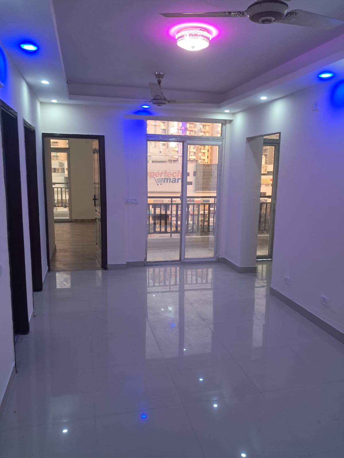 2 BHK Apartment For Sale in Aims Golf Green