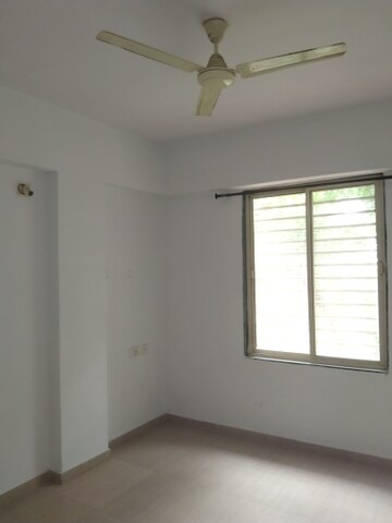 Room in 3 BHK Apartment at Chandkheda – for Sale
