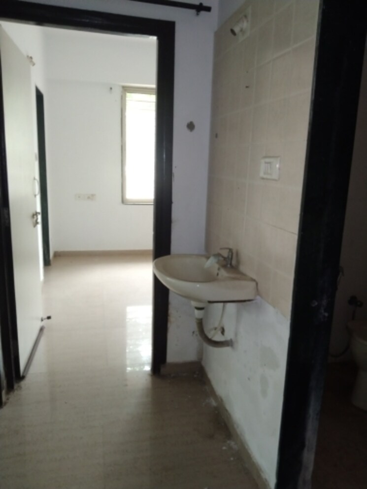 Bathroom, chandkheda 3 Bedroom 1530 Sq.Ft. Apartment In Chandkheda Ahmedabad 8026028