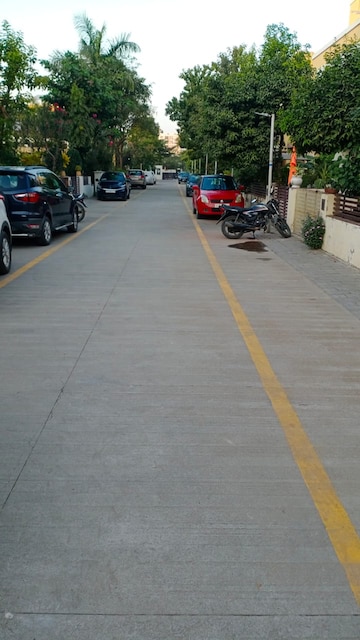 Parking in 3 BHK Villa at Gota – for Sale