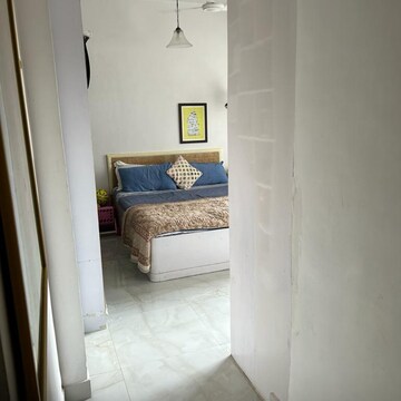 Bathroom in 2 BHK Apartment at Chanchal Kalyan Complex, Yari Road – for Rent
