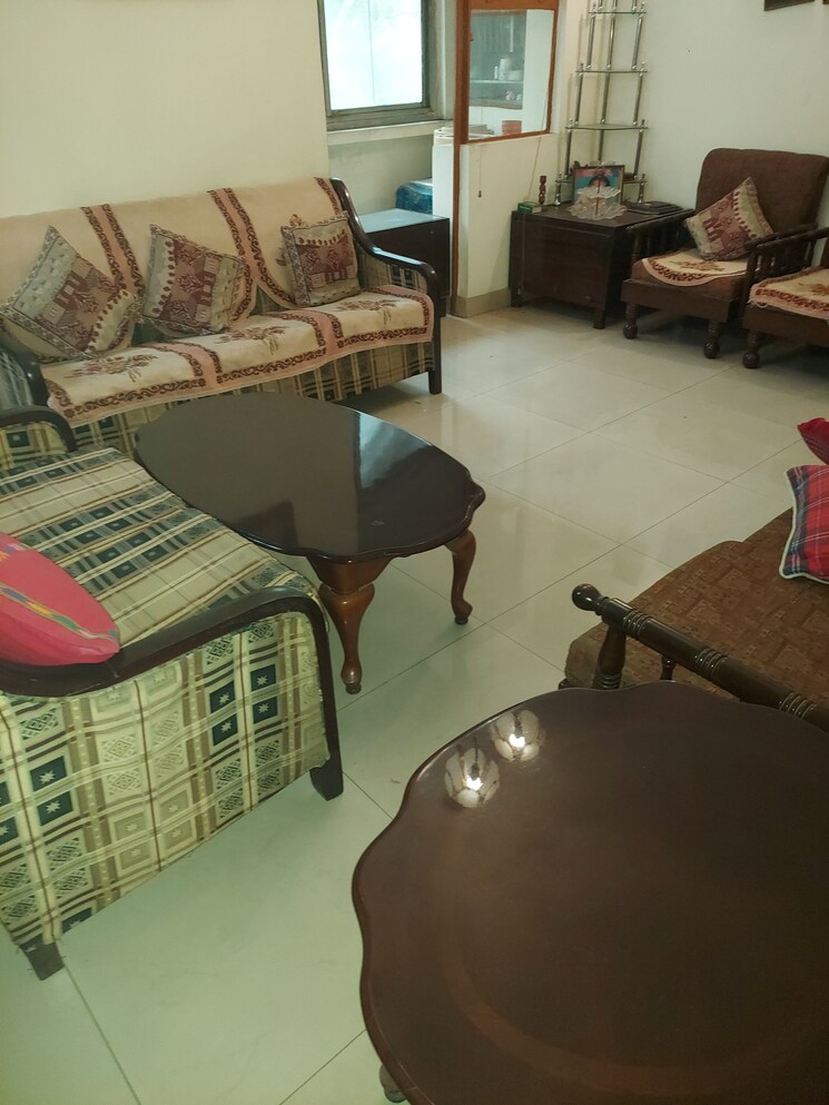 Living Room, ip extension 3 Bedroom 1500 Sq.Ft. Apartment In Ip Extension Delhi 8026147