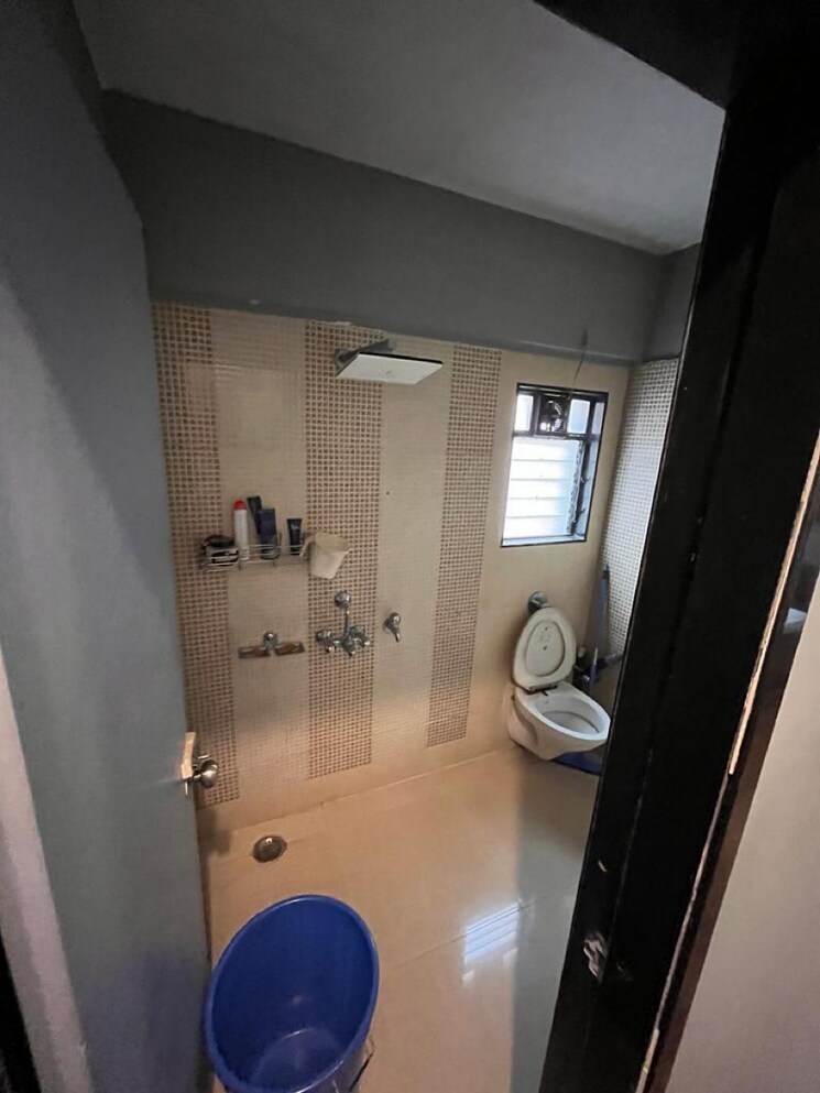 Bathroom, regency-towers 5 Bedroom 1950 Sq.Ft. Apartment In Kavesar Thane 8026149