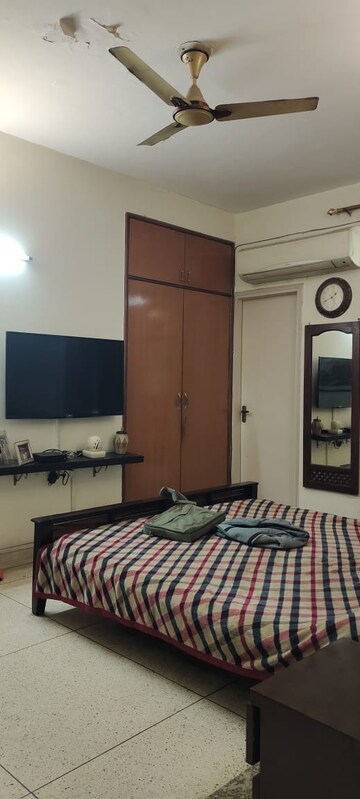 Bedroom in 3 BHK Builder Floor at Kohli One Malibu Town Plot, Sector 47 – for Rent