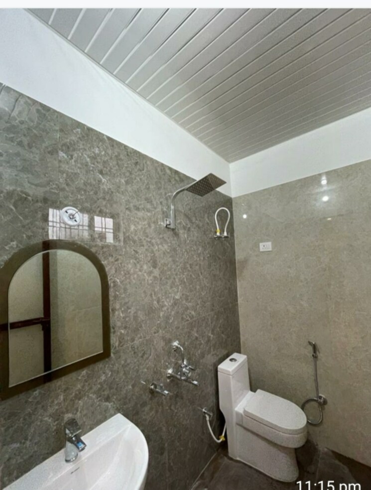 Bathroom, indira nagar 3.5 Bedroom 1050 Sq.Ft. Villa In Indira Nagar Lucknow 8026195