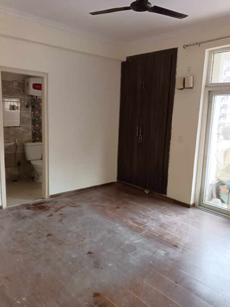 Room, amrapali-silicon-city 3 Bedroom 1835 Sq.Ft. Apartment In Sector 76 Noida 8026270