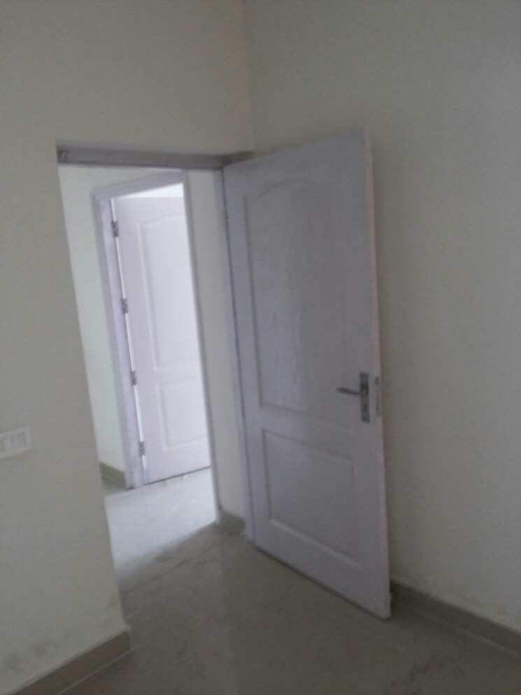 Room, amrapali-silicon-city 3 Bedroom 1835 Sq.Ft. Apartment In Sector 76 Noida 8026270