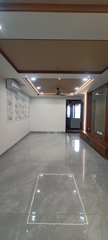 Room in 3 BHK Apartment at Bollineni Bion, Kothaguda – for Rent