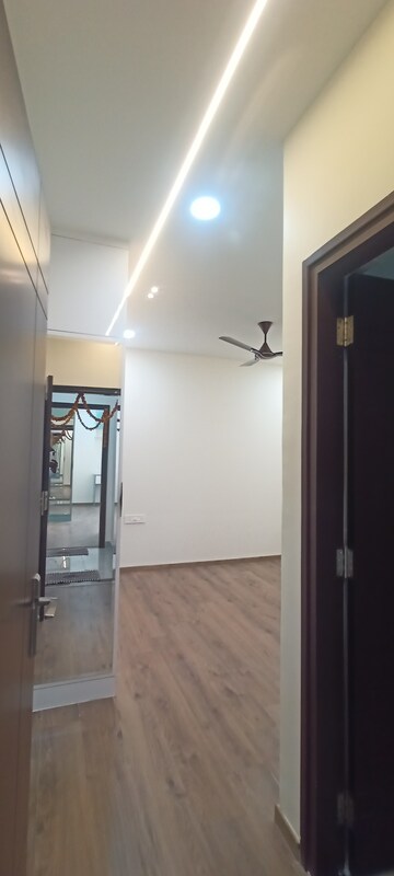 Room in 3 BHK Apartment at Bollineni Bion, Kothaguda – for Rent