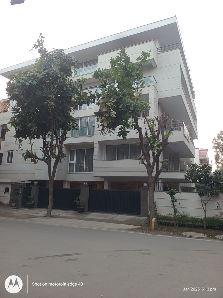 Exterior View, dlf-royale-residences  360 Sq.Yd. Plot In Dlf Phase I Gurgaon 8026328