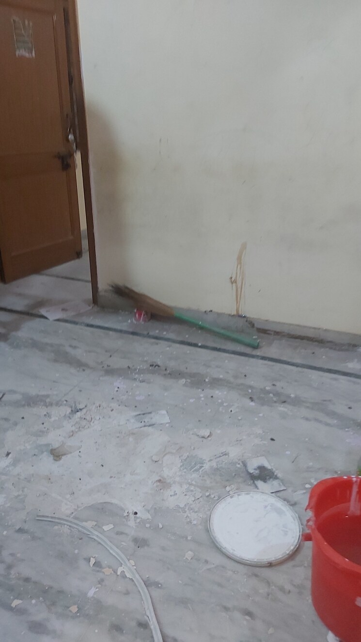 Balcony, mayur vihar 1.5 Bedroom 550 Sq.Ft. Builder Floor In Mayur Vihar Delhi 8026334