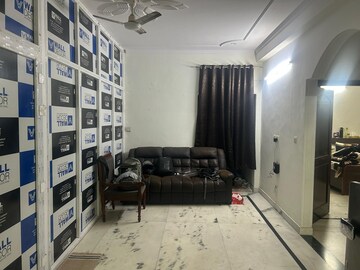 Living Room in 2 BHK Builder Floor at Sector 46 – for Rent