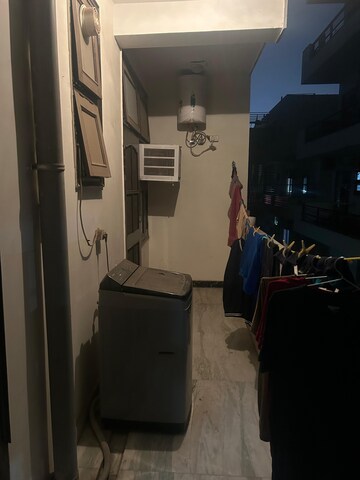 Master Bedroom in 2 BHK Builder Floor at Sector 46 – for Rent