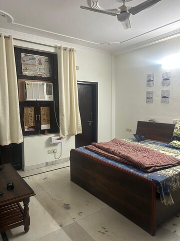 Living Room in 2 BHK Builder Floor at Sector 46 – for Rent