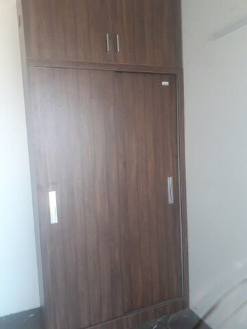 Furnished Amenities in 2.5 BHK Apartment at Mahagun Mywoods, Sector 16c Greater Noida – for Rent