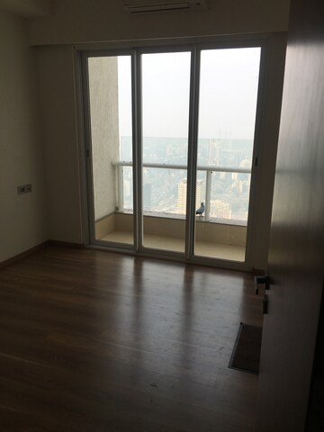 Room in 3 BHK Apartment at Omkar Alta Monte, Malad East – for Sale